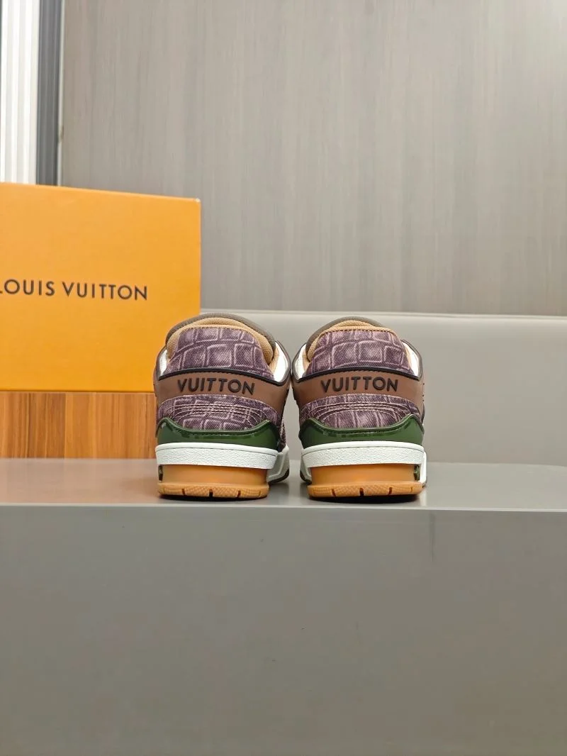 Stretchable Louis Vuitton Trainer Sneaker 32561
