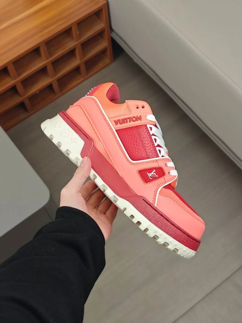 Effortless Louis Vuitton Trainer Sneaker 32571