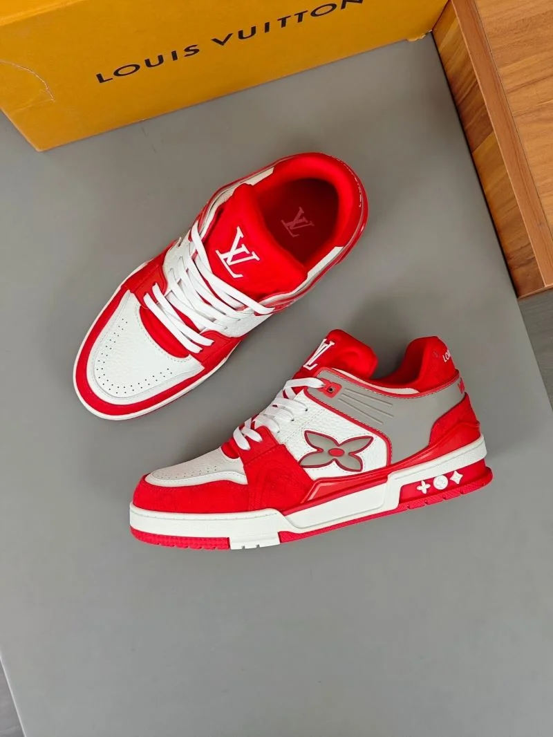 Louis Vuitton Trainer Sneaker Minimalist 32569