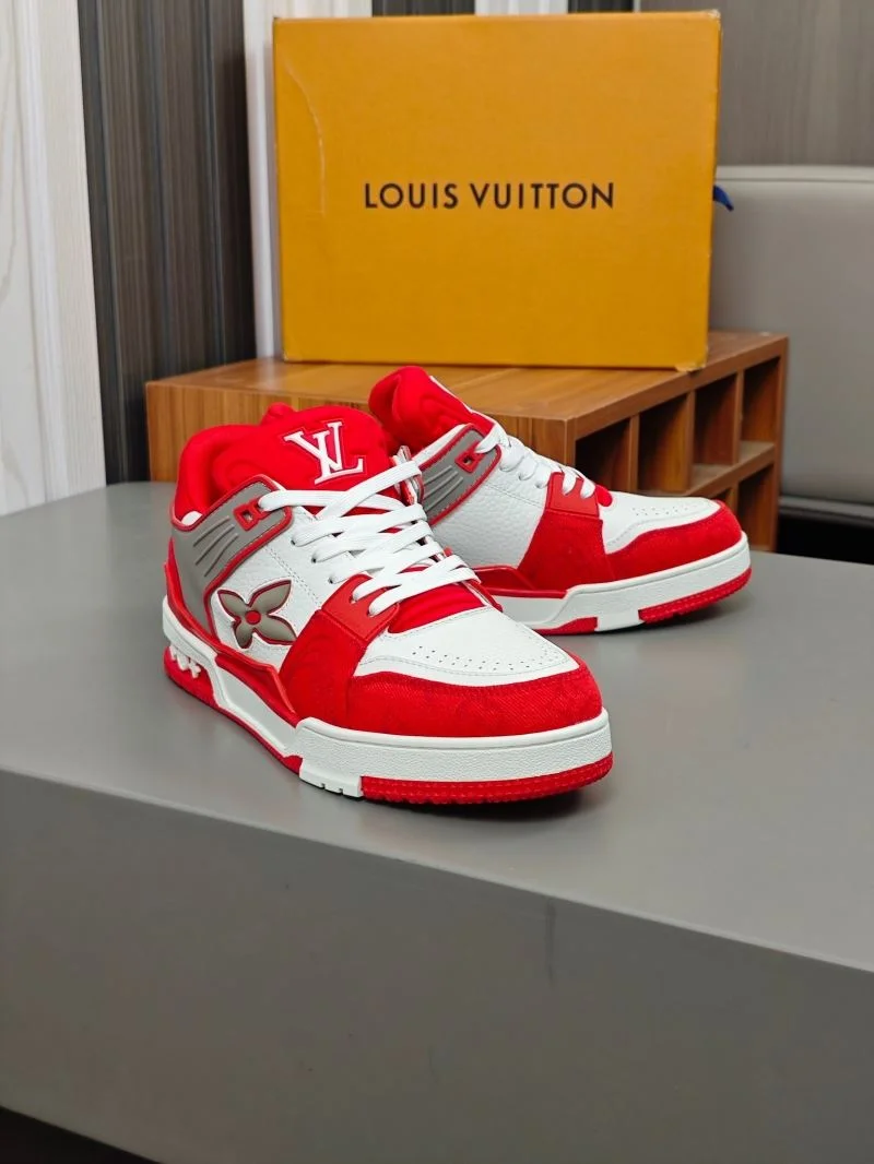 Louis Vuitton Trainer Sneaker Minimalist 32569