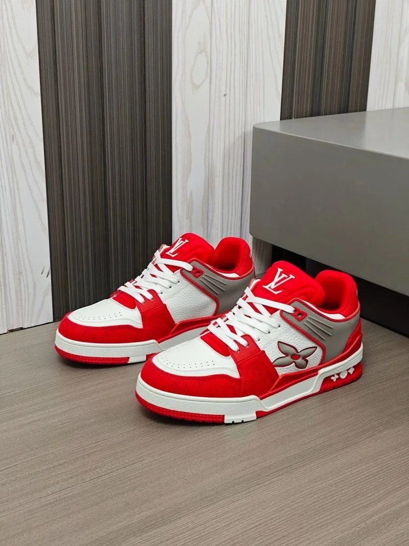 Louis Vuitton Trainer Sneaker Minimalist 32569
