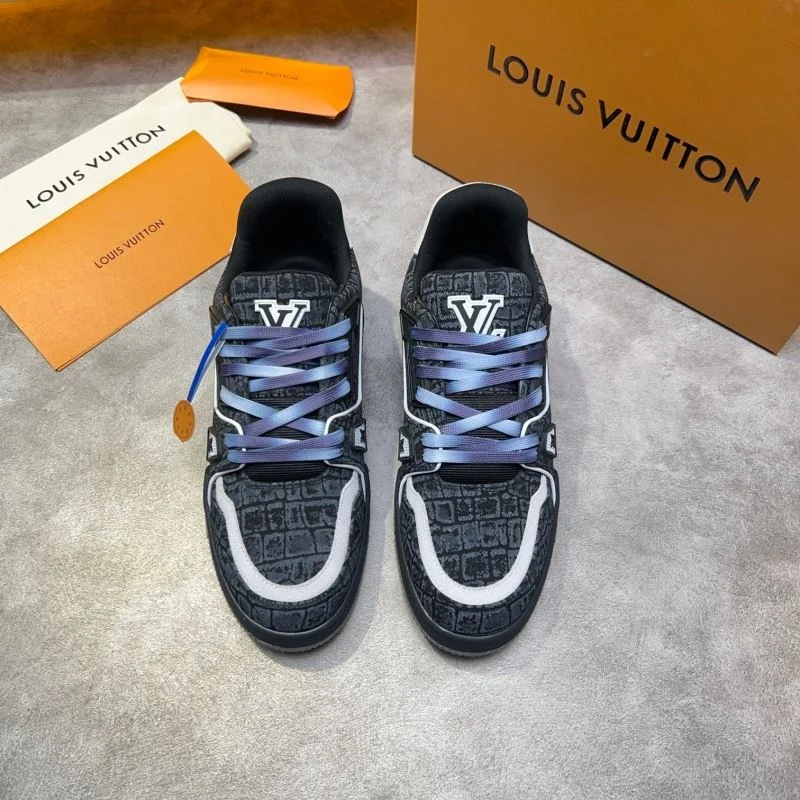 Affordable Louis Vuitton Trainer Sneaker 32563