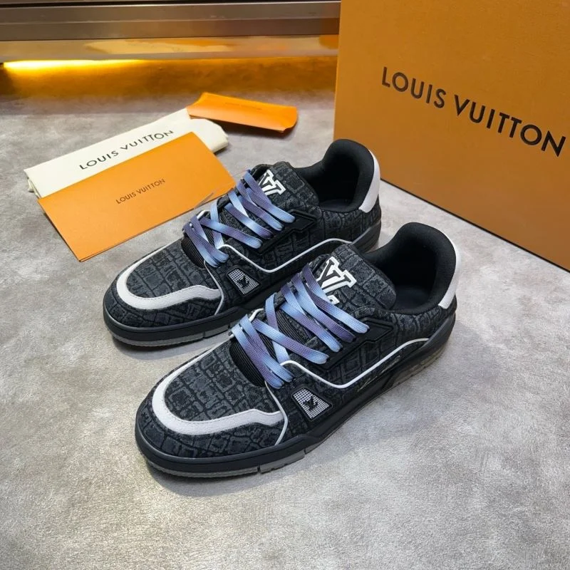 Affordable Louis Vuitton Trainer Sneaker 32563