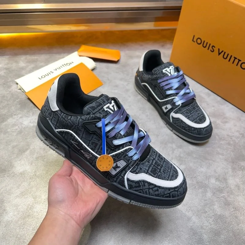 Affordable Louis Vuitton Trainer Sneaker 32563