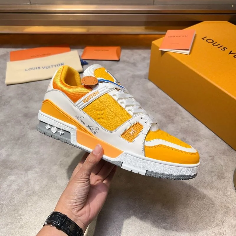 Neat Louis Vuitton Trainer Sneaker 32556