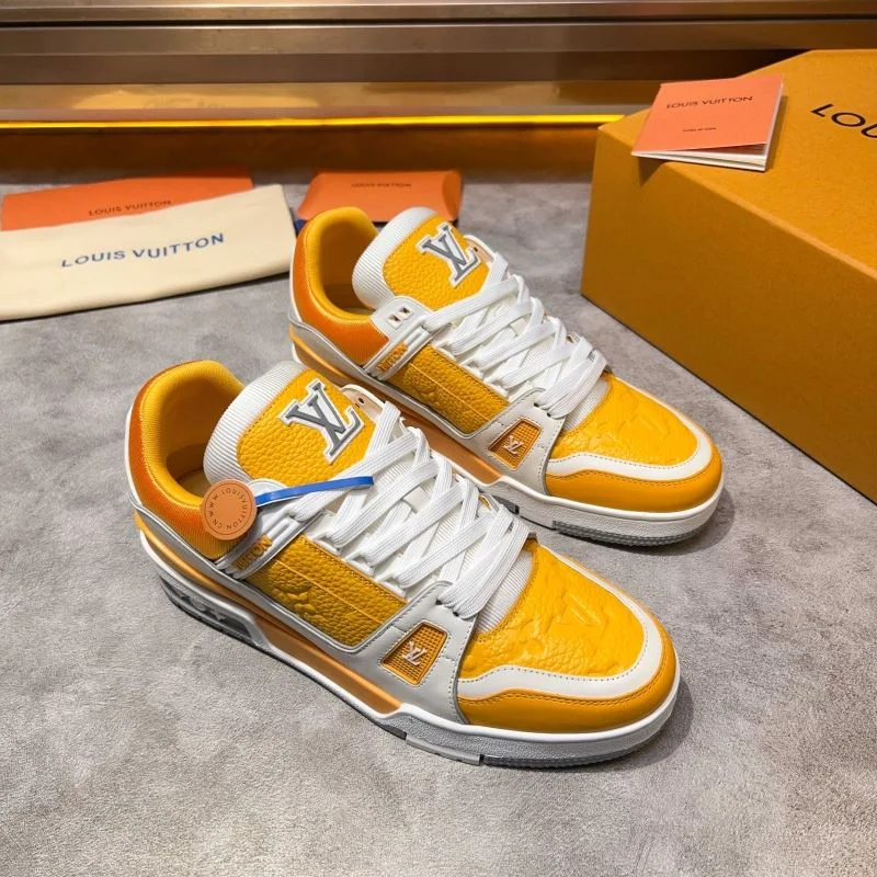 Neat Louis Vuitton Trainer Sneaker 32556