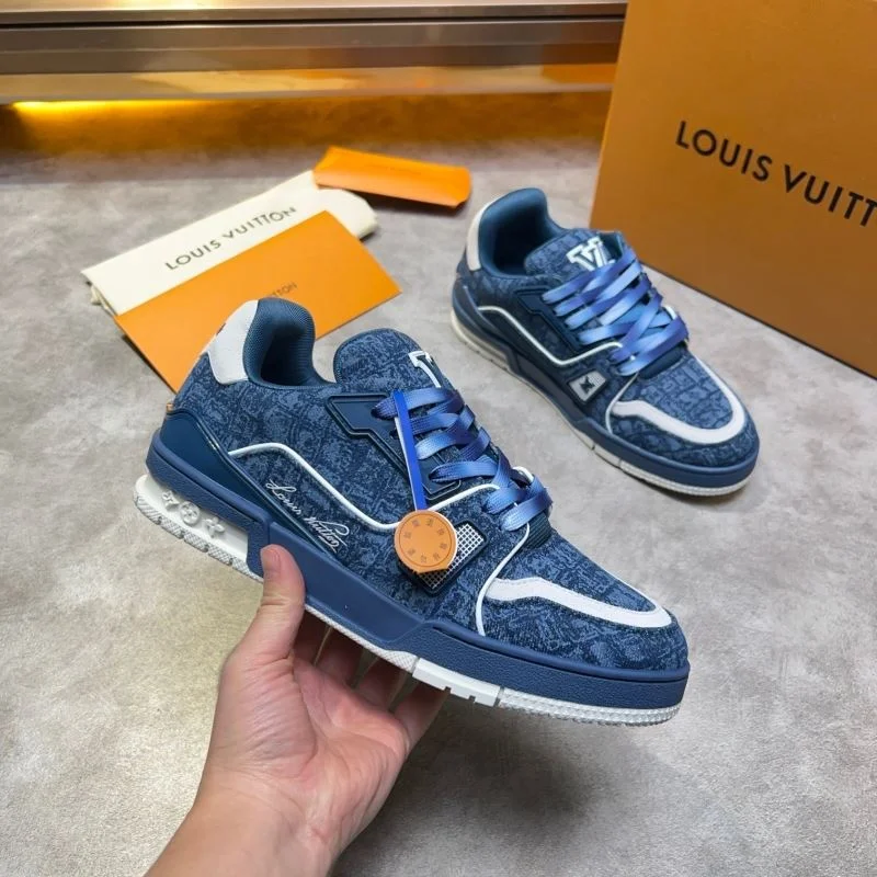 Louis Vuitton Trainer Sneaker Functional 32553