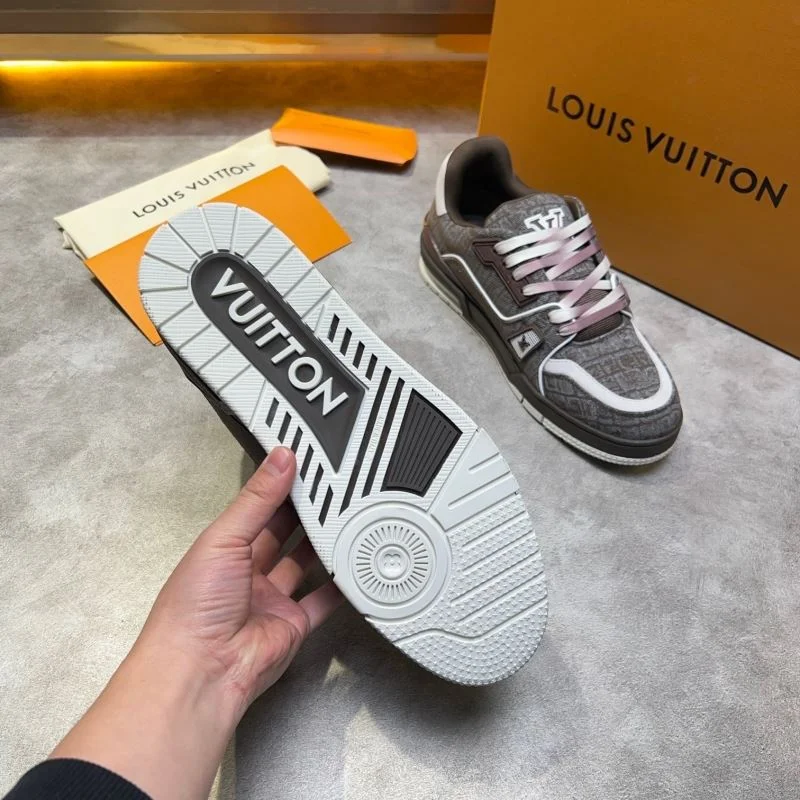 Louis Vuitton Trainer Sneaker Affordable 32562