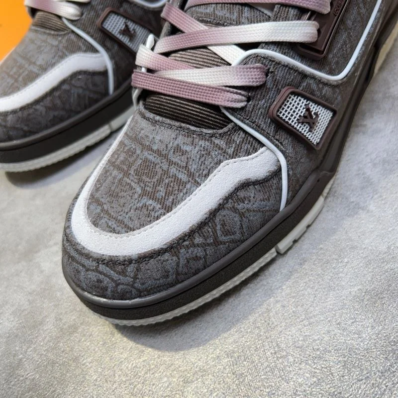 Louis Vuitton Trainer Sneaker Affordable 32562