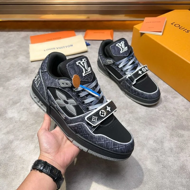 Louis Vuitton Trainer Sneaker BestValue 32557