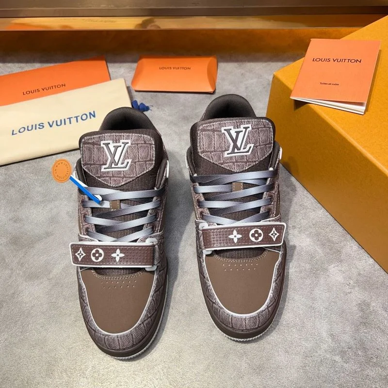 Louis Vuitton Trainer Sneaker TimelessDesign 32549