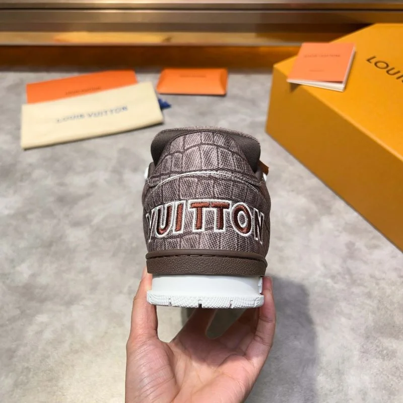 Louis Vuitton Trainer Sneaker TimelessDesign 32549