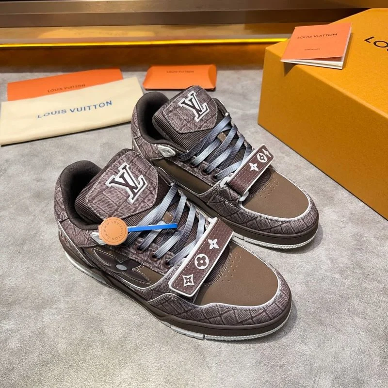 Louis Vuitton Trainer Sneaker TimelessDesign 32549
