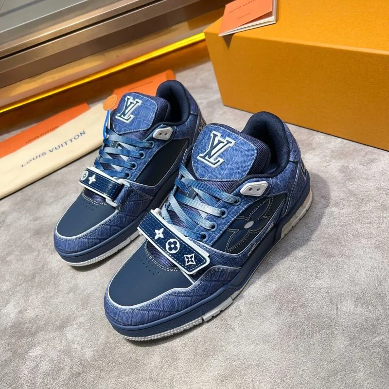 Vibrant Louis Vuitton Trainer Sneaker 32550