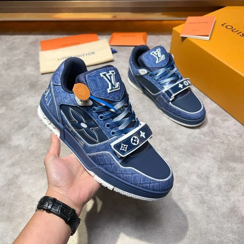 Vibrant Louis Vuitton Trainer Sneaker 32550