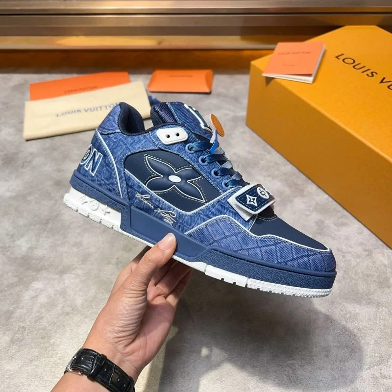 Vibrant Louis Vuitton Trainer Sneaker 32550