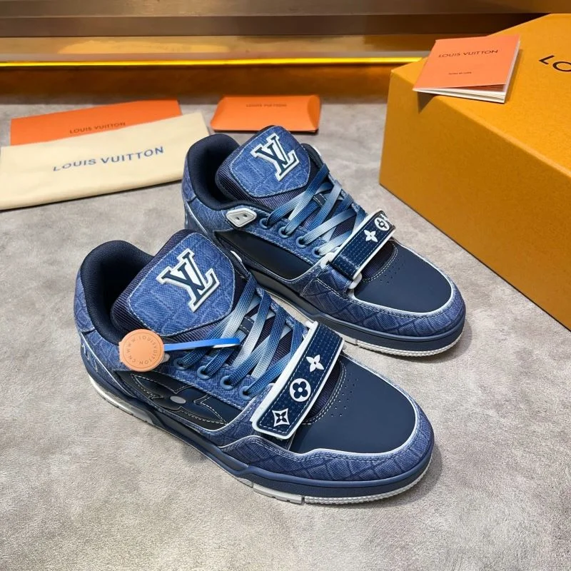 Vibrant Louis Vuitton Trainer Sneaker 32550
