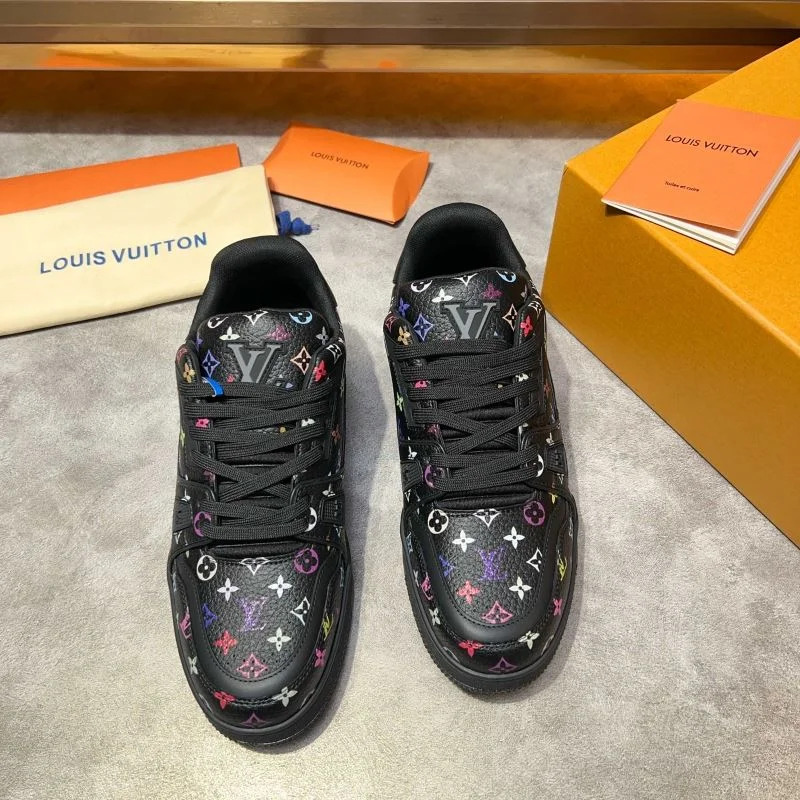 Louis Vuitton Trainer Sneaker MoistureWicking 32548