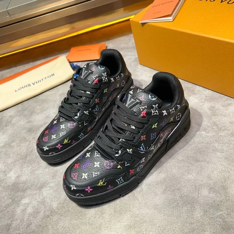 Louis Vuitton Trainer Sneaker MoistureWicking 32548