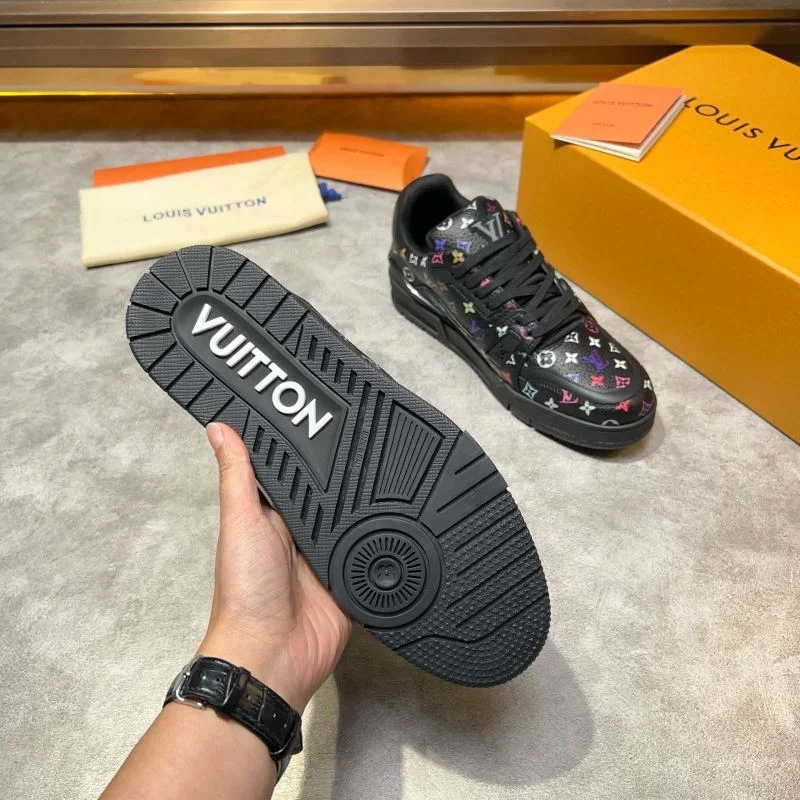 Louis Vuitton Trainer Sneaker MoistureWicking 32548