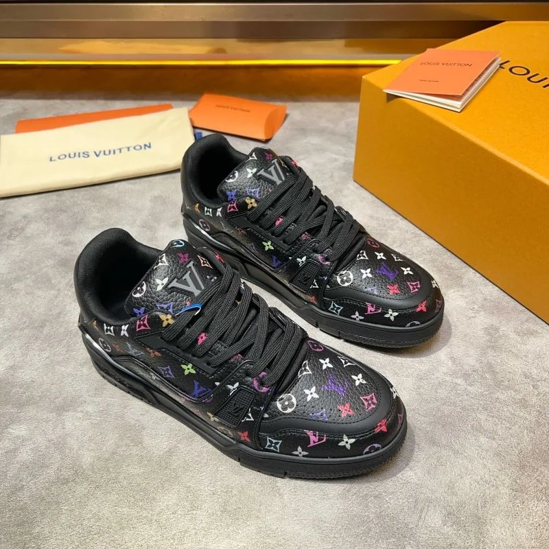 Louis Vuitton Trainer Sneaker MoistureWicking 32548