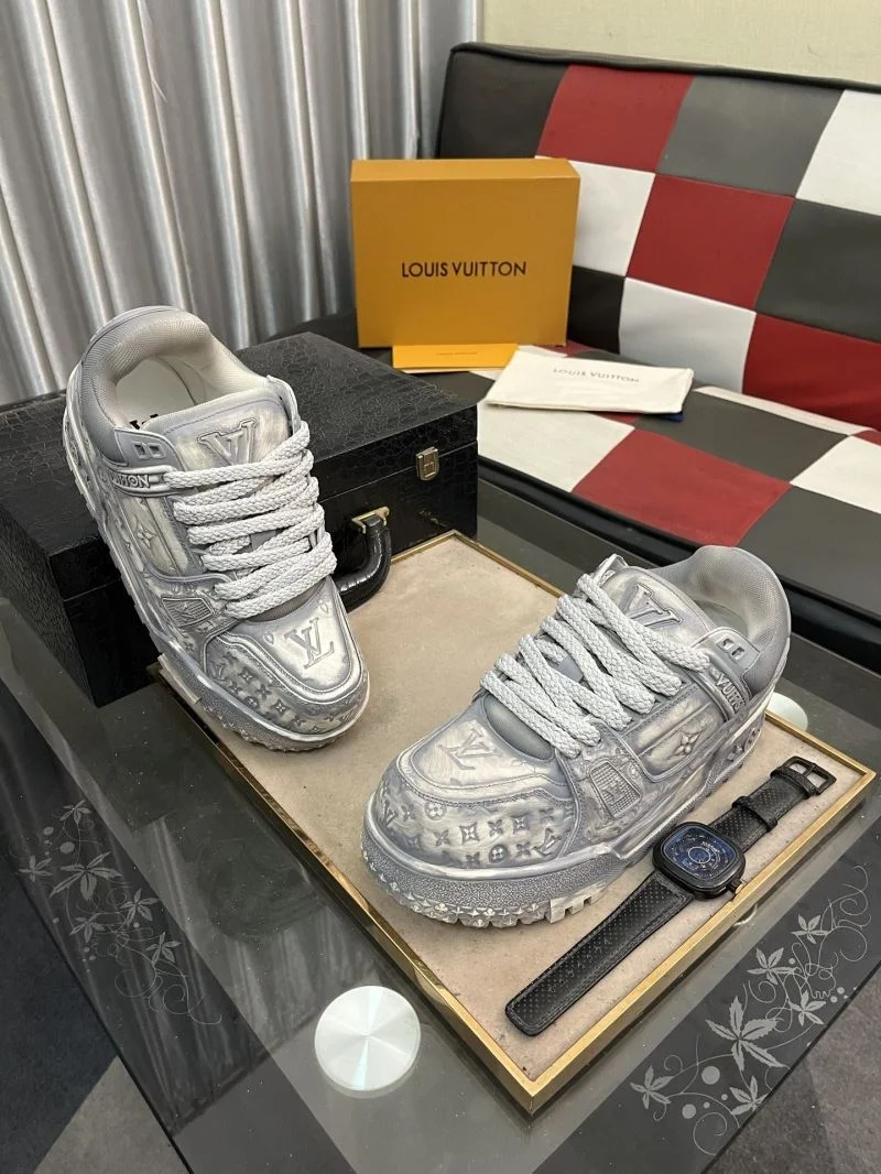 FashionForward Louis Vuitton Trainer Sneaker 32545