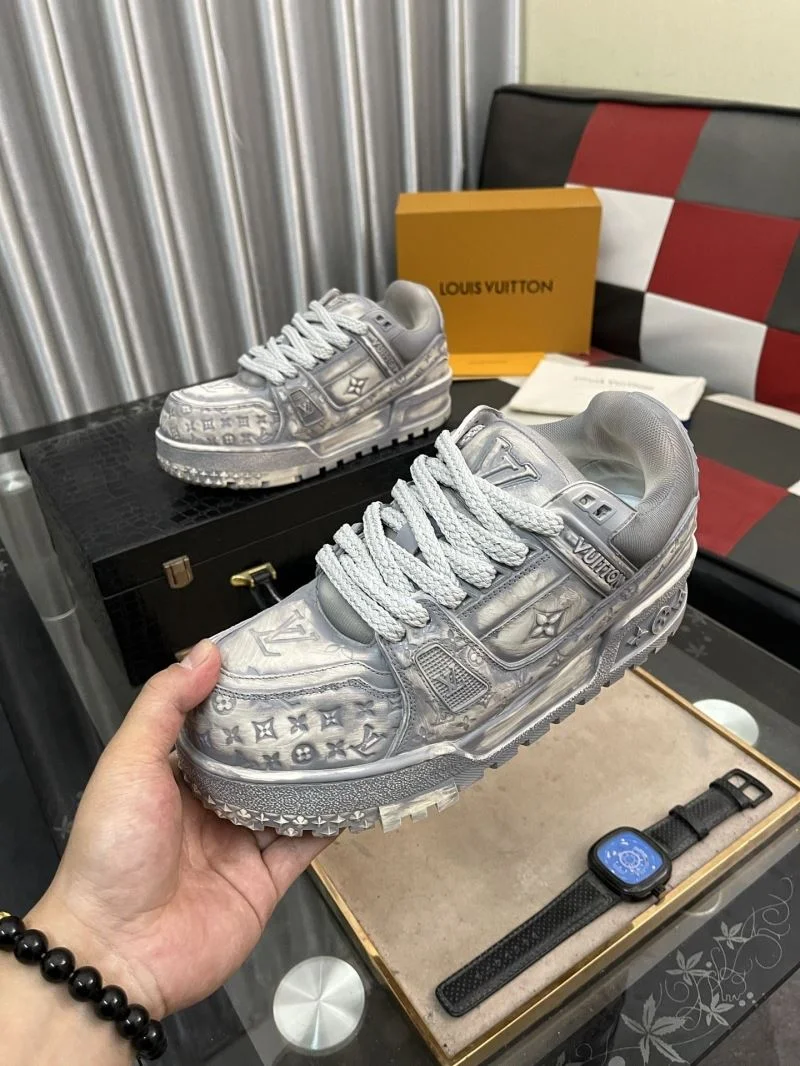 FashionForward Louis Vuitton Trainer Sneaker 32545