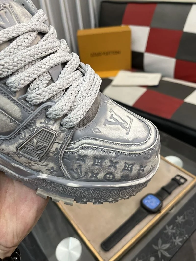 FashionForward Louis Vuitton Trainer Sneaker 32545