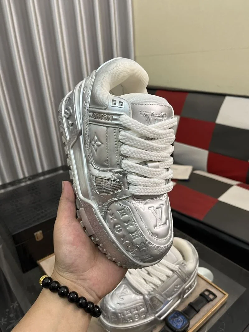 Louis Vuitton Trainer Sneaker WeatherProof 32551