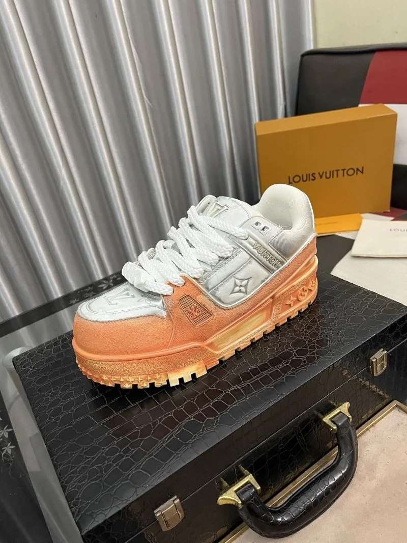 Louis Vuitton Trainer Sneaker Premium 32537
