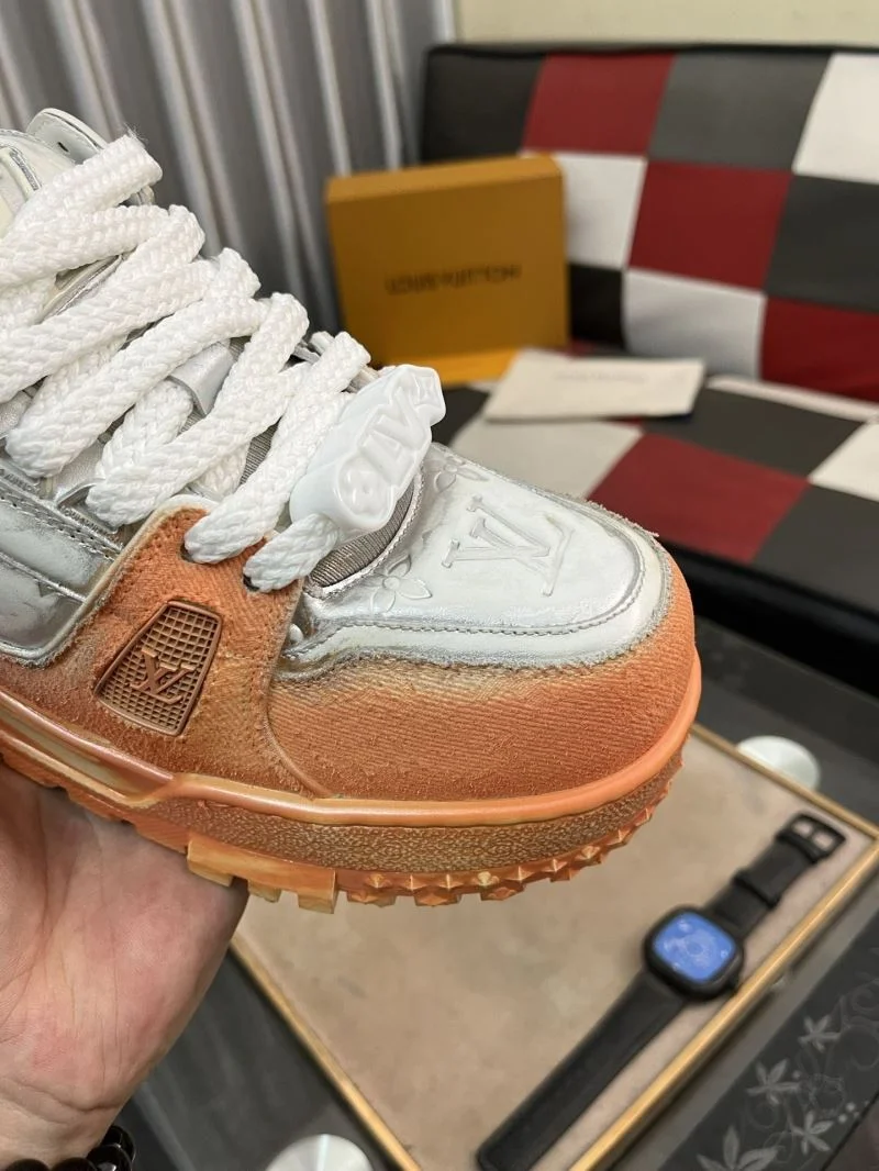 Louis Vuitton Trainer Sneaker Premium 32537