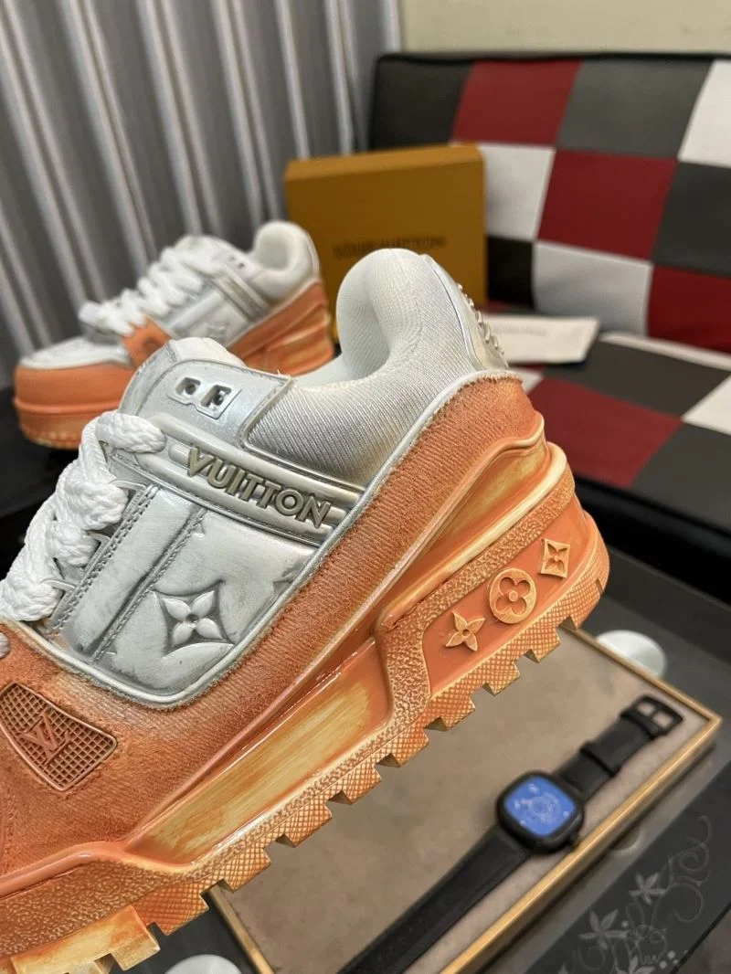 Louis Vuitton Trainer Sneaker Premium 32537