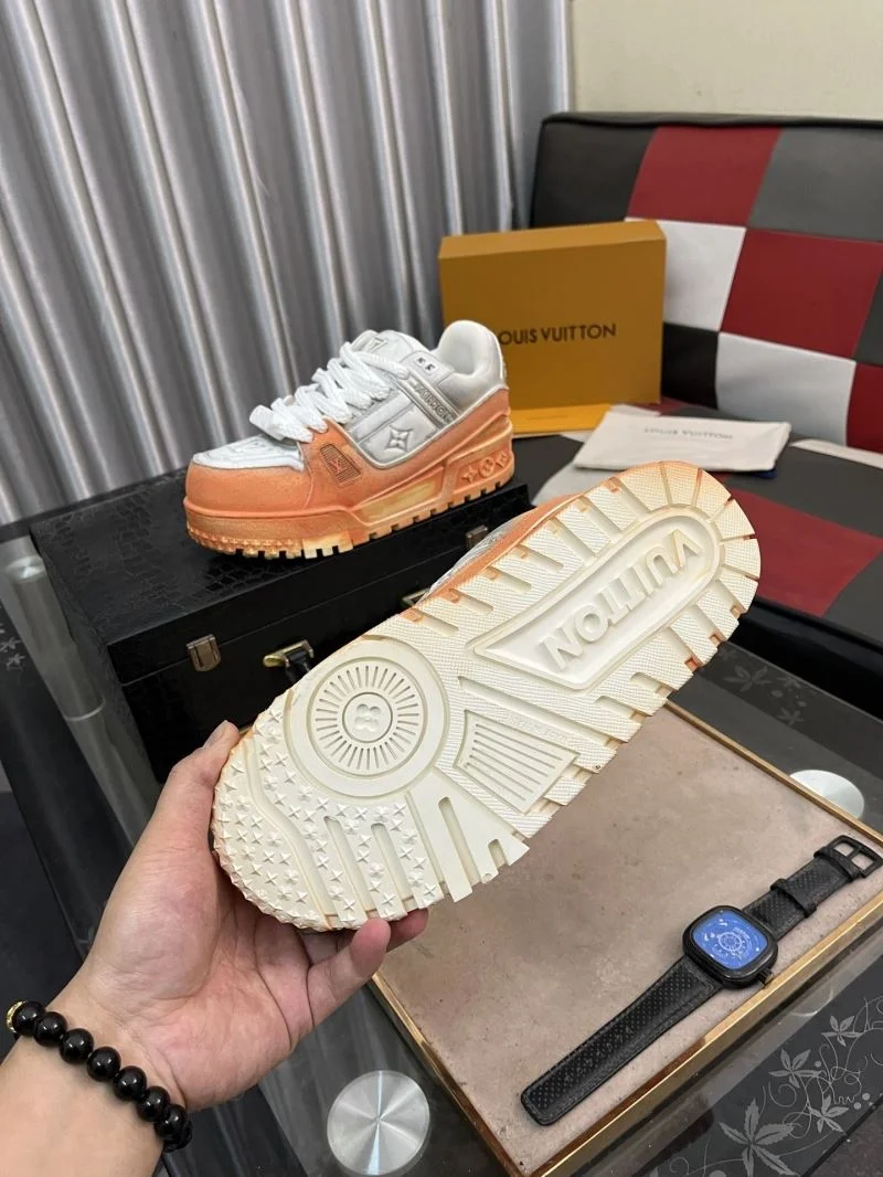 Louis Vuitton Trainer Sneaker Premium 32537