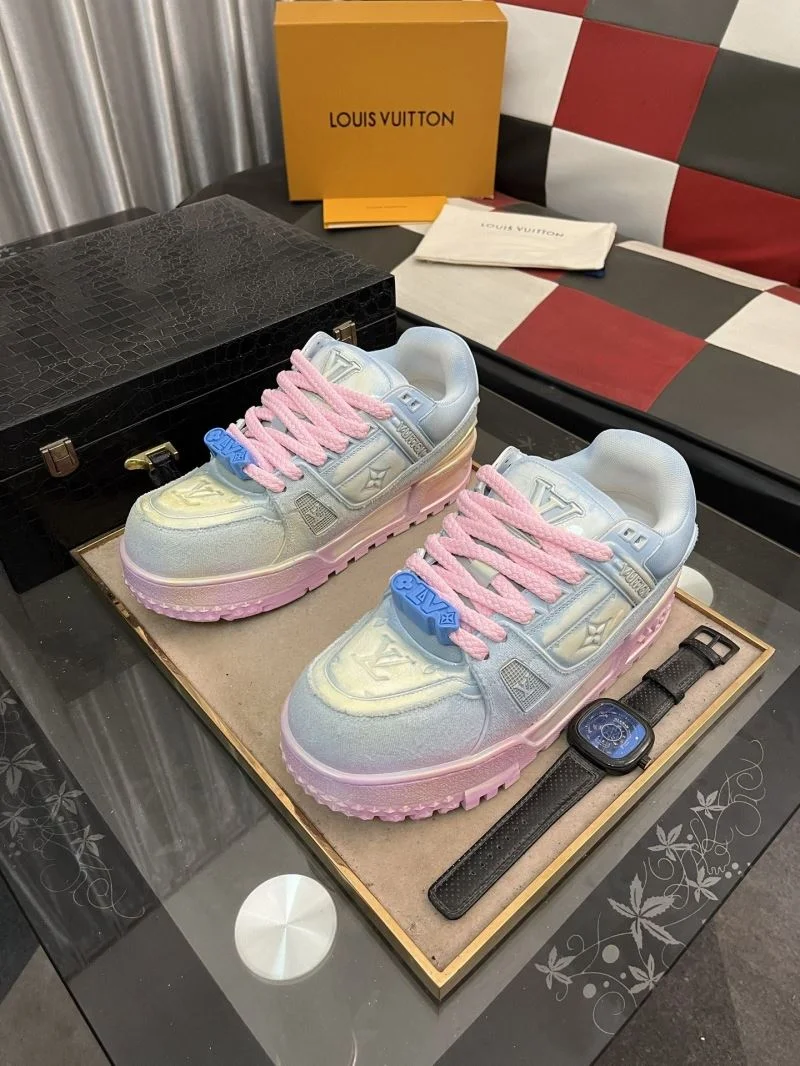 Louis Vuitton Trainer Sneaker Elegant 32538