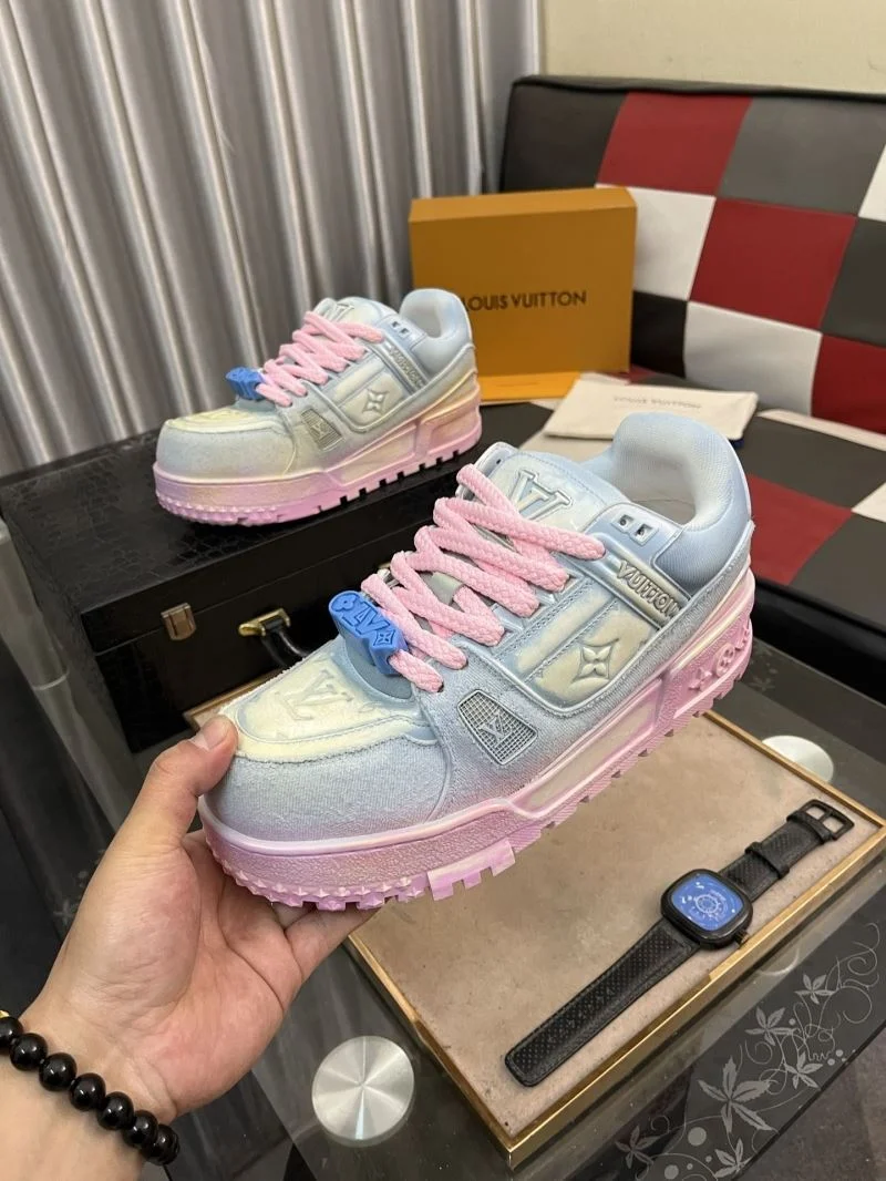 Louis Vuitton Trainer Sneaker Elegant 32538