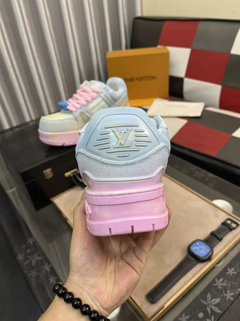 Louis Vuitton Trainer Sneaker Elegant 32538