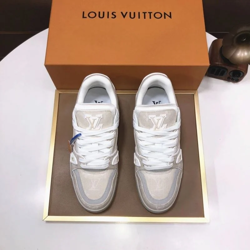 SoftTouch Louis Vuitton Trainer Sneaker 32541