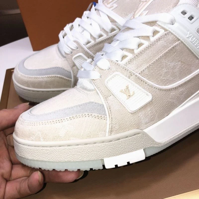 SoftTouch Louis Vuitton Trainer Sneaker 32541