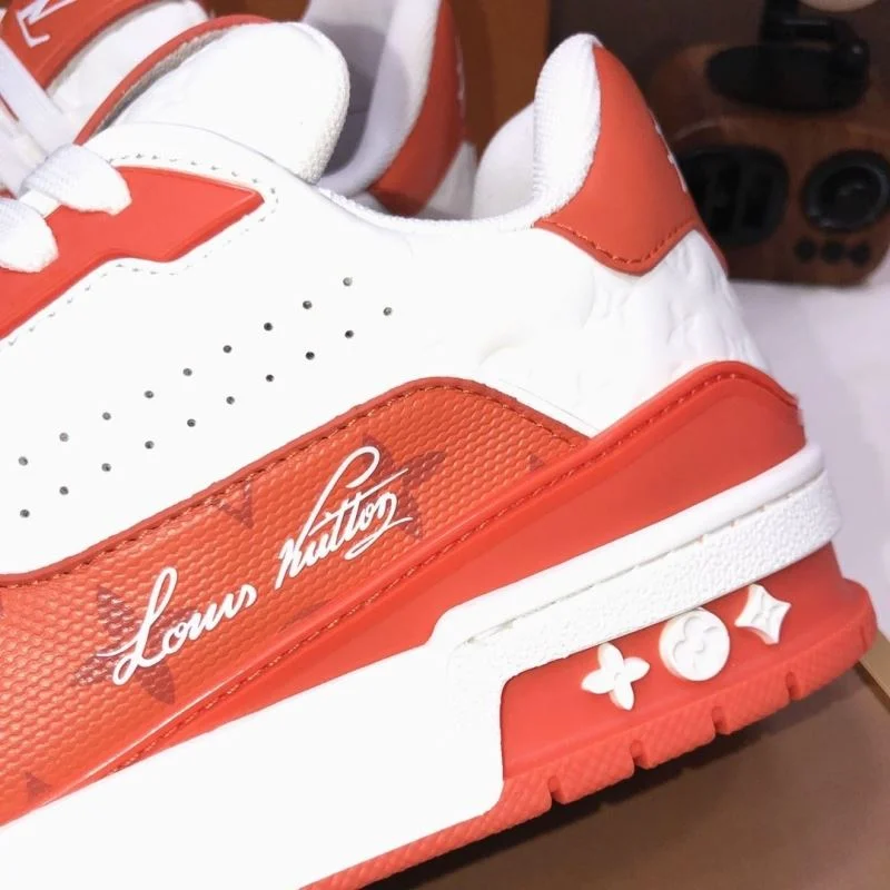 TechFriendly Louis Vuitton Trainer Sneaker 32540