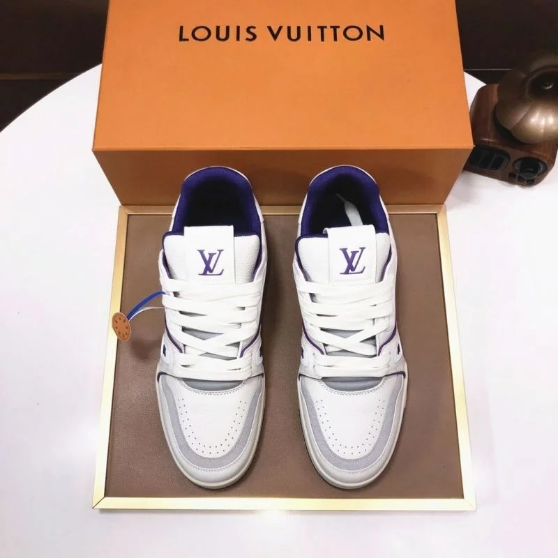 Stretchable Louis Vuitton Trainer Sneaker 32533