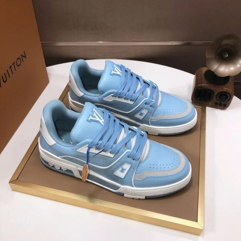 Sophisticated Louis Vuitton Trainer Sneaker 32526