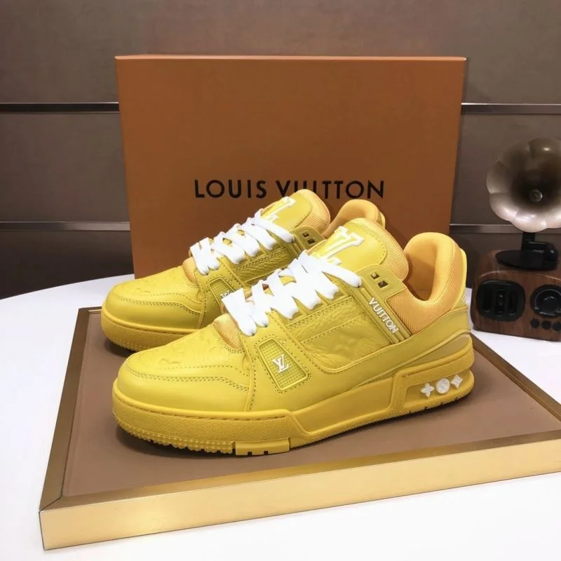Louis Vuitton Trainer Sneaker SoftTouch 32525