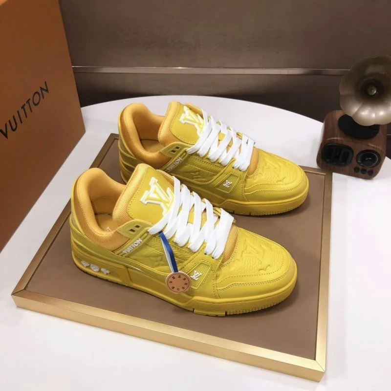 Louis Vuitton Trainer Sneaker SoftTouch 32525