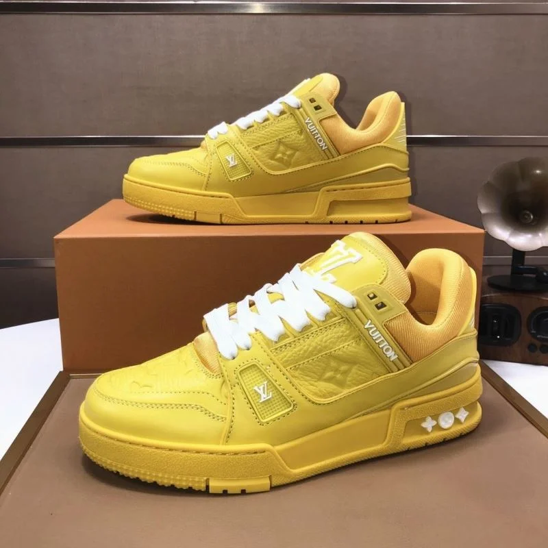 Louis Vuitton Trainer Sneaker SoftTouch 32525