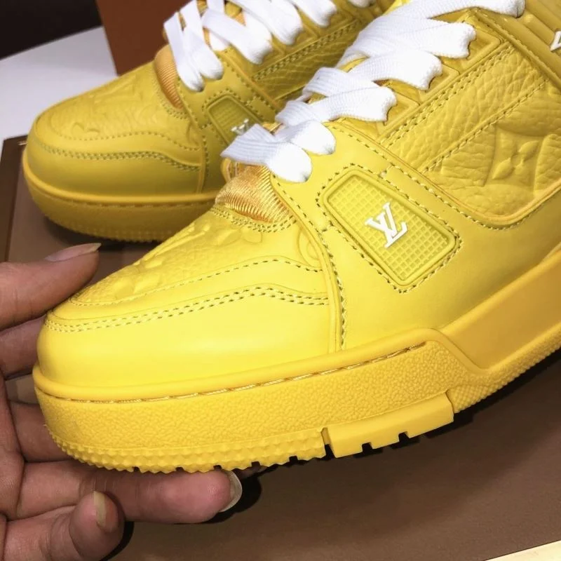 Louis Vuitton Trainer Sneaker SoftTouch 32525