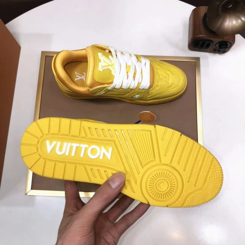Louis Vuitton Trainer Sneaker SoftTouch 32525