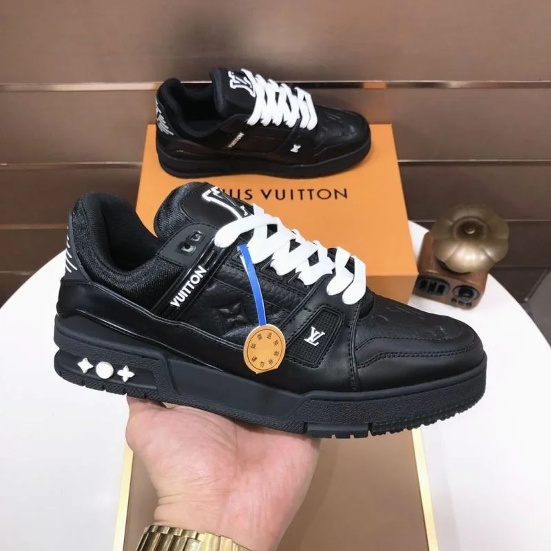 Louis Vuitton Trainer Sneaker Bright 32531
