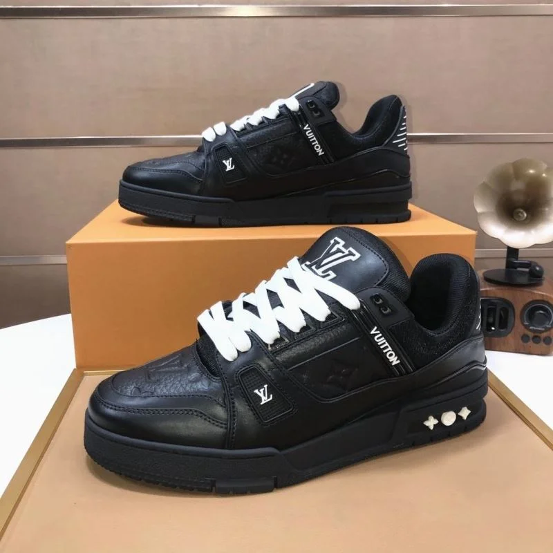 Louis Vuitton Trainer Sneaker Bright 32531