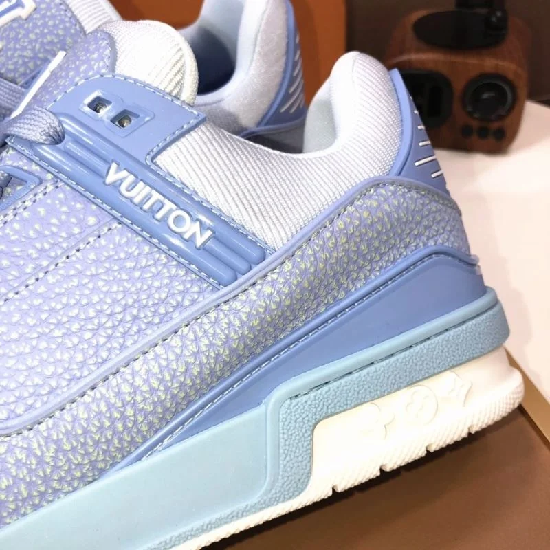 Louis Vuitton Trainer Sneaker Stretchable 32530