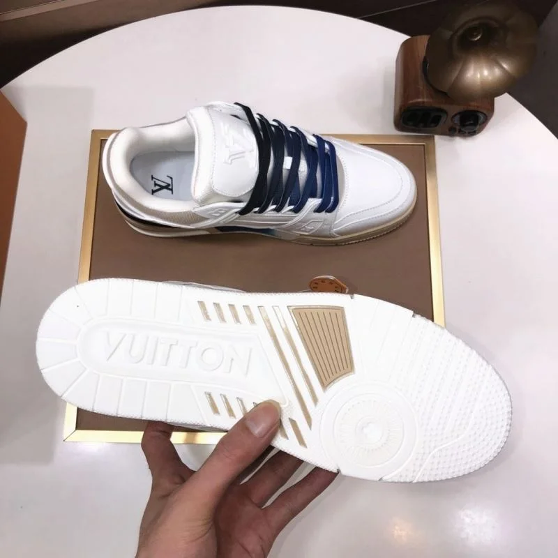 Sophisticated Louis Vuitton Trainer Sneaker 32527